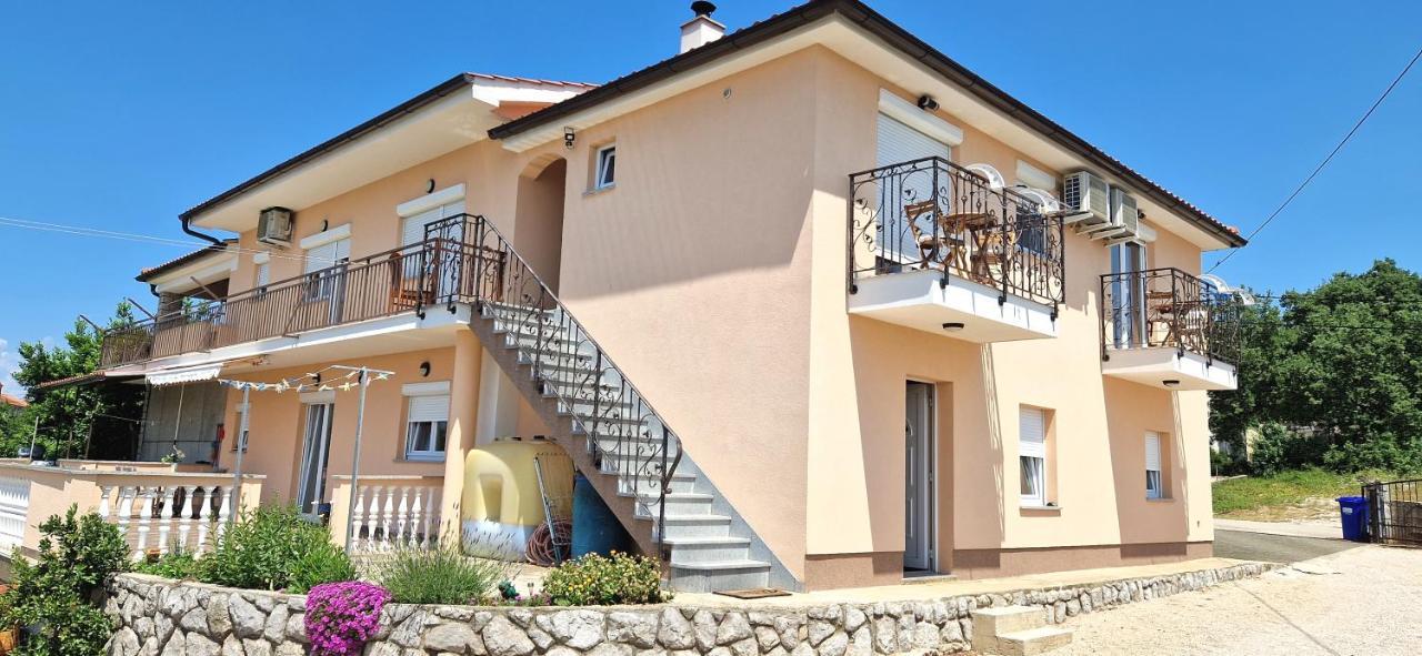 Apartments Pinezic Skrbčići Extérieur photo