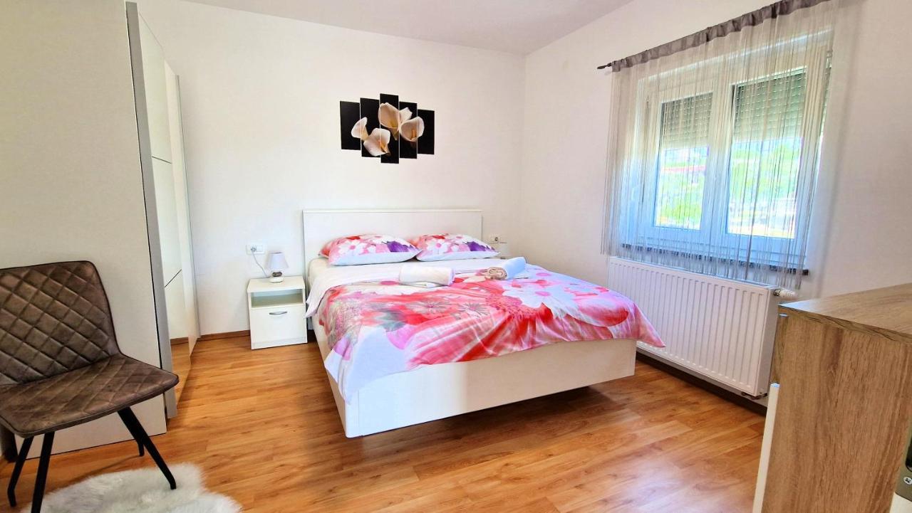 Apartments Pinezic Skrbčići Extérieur photo